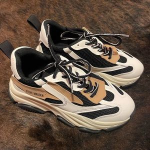 Steve Madden Sneakers